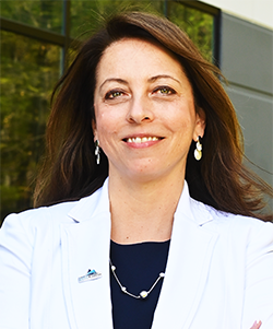 Headshot of Angie Lienert